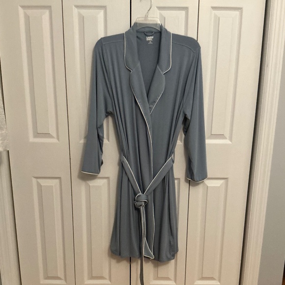 Women’s Lands' End Plus Size Cooling Robe with Piping - Picture 1 of 3